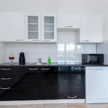 Igor Apartment *